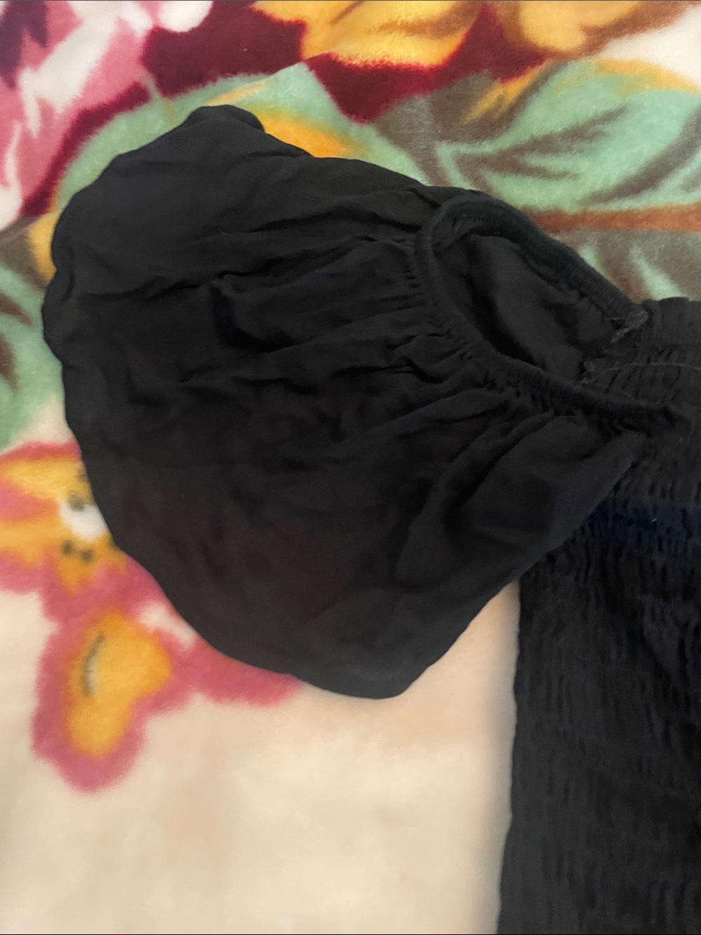 Le Chateau Black Off Shoulder Top Size SP - Picture 7 of 13